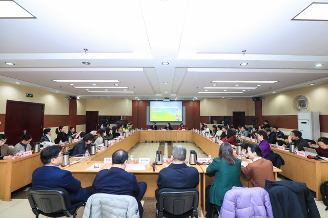 2025“新时代巾帼发明家科学家企业家座谈会”在京举行